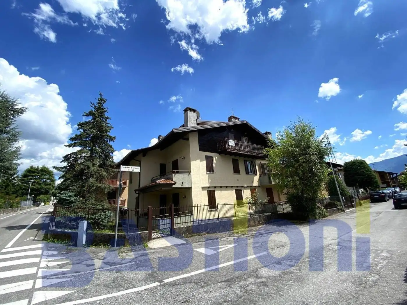 Appartamento in vendita a Rovetta