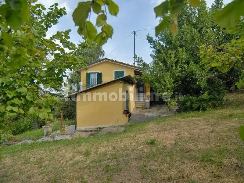Terratetto unifamiliare 78 m², da ristrutturare, Belvedere Langhe - foto 2
