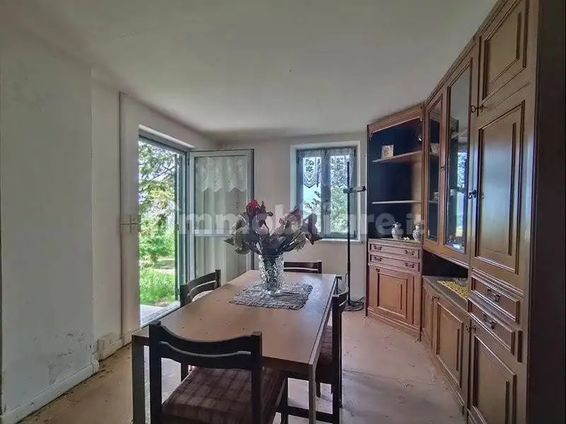 Terratetto unifamiliare 78 m², da ristrutturare, Belvedere Langhe - foto 5