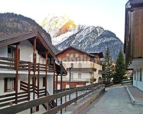 Appartamento in affitto a Canazei