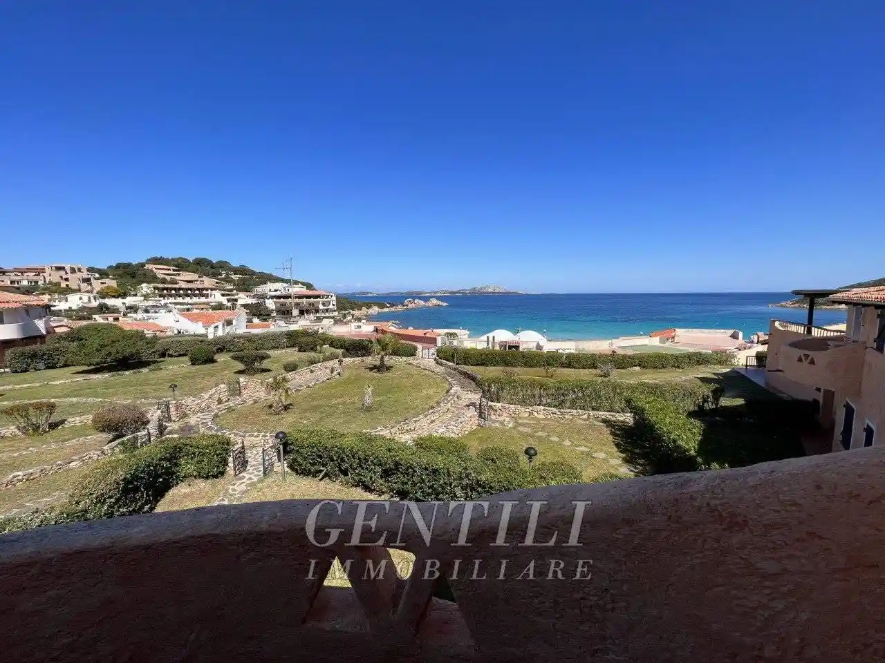 Appartamento in vendita a Arzachena