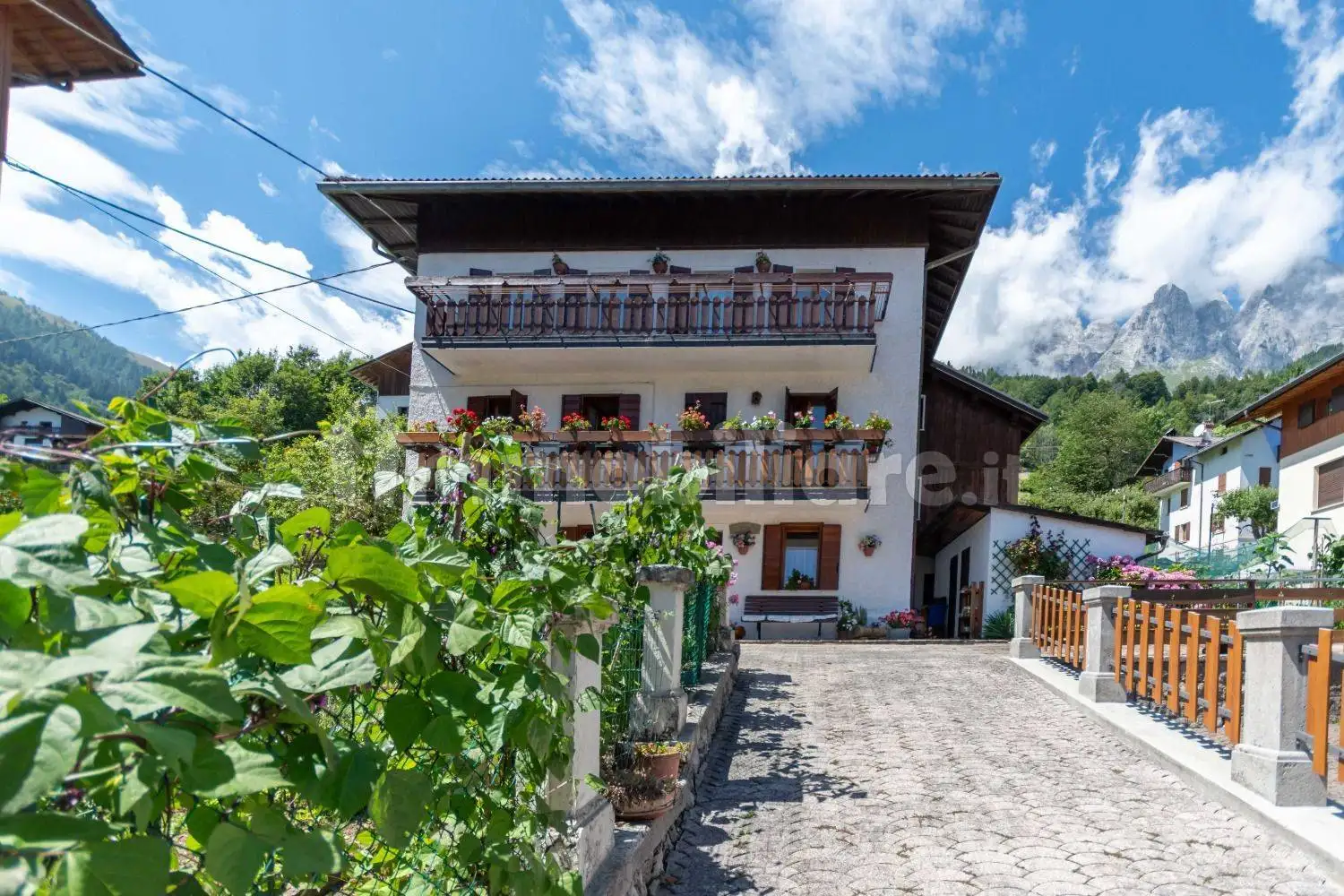 Appartamento in vendita a Voltago Agordino