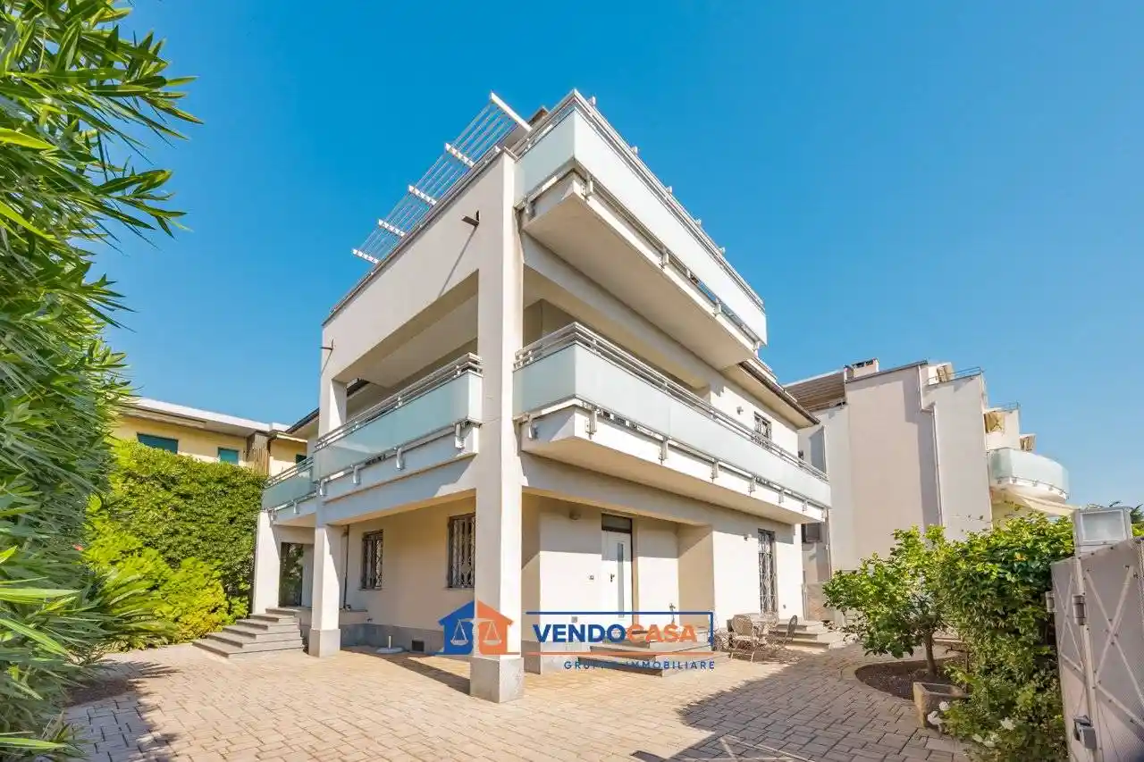 Villa in vendita a Loano