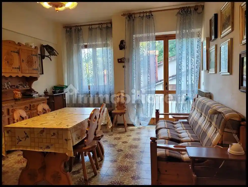 Appartamento in vendita a Urbe