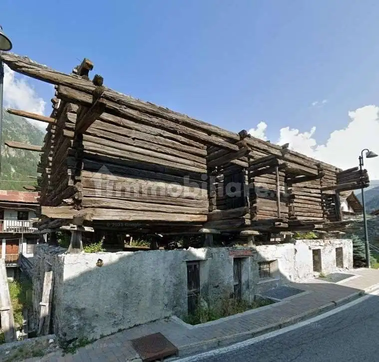 Rustico - Casale in vendita a Brusson