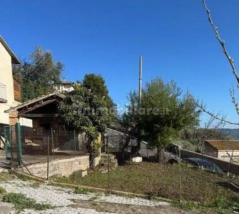 Casa indipendente in vendita a Morro d'Oro