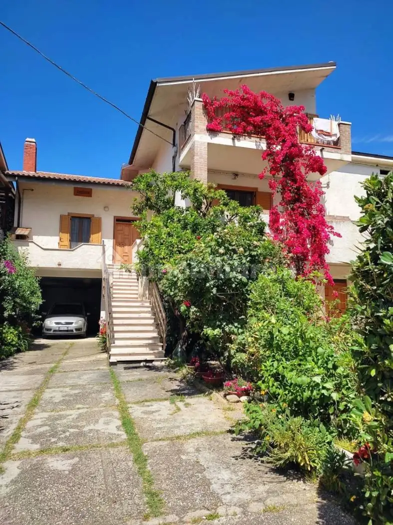 Terratetto unifamiliare via degli Eroi 60, Centro, Canosa Sannita