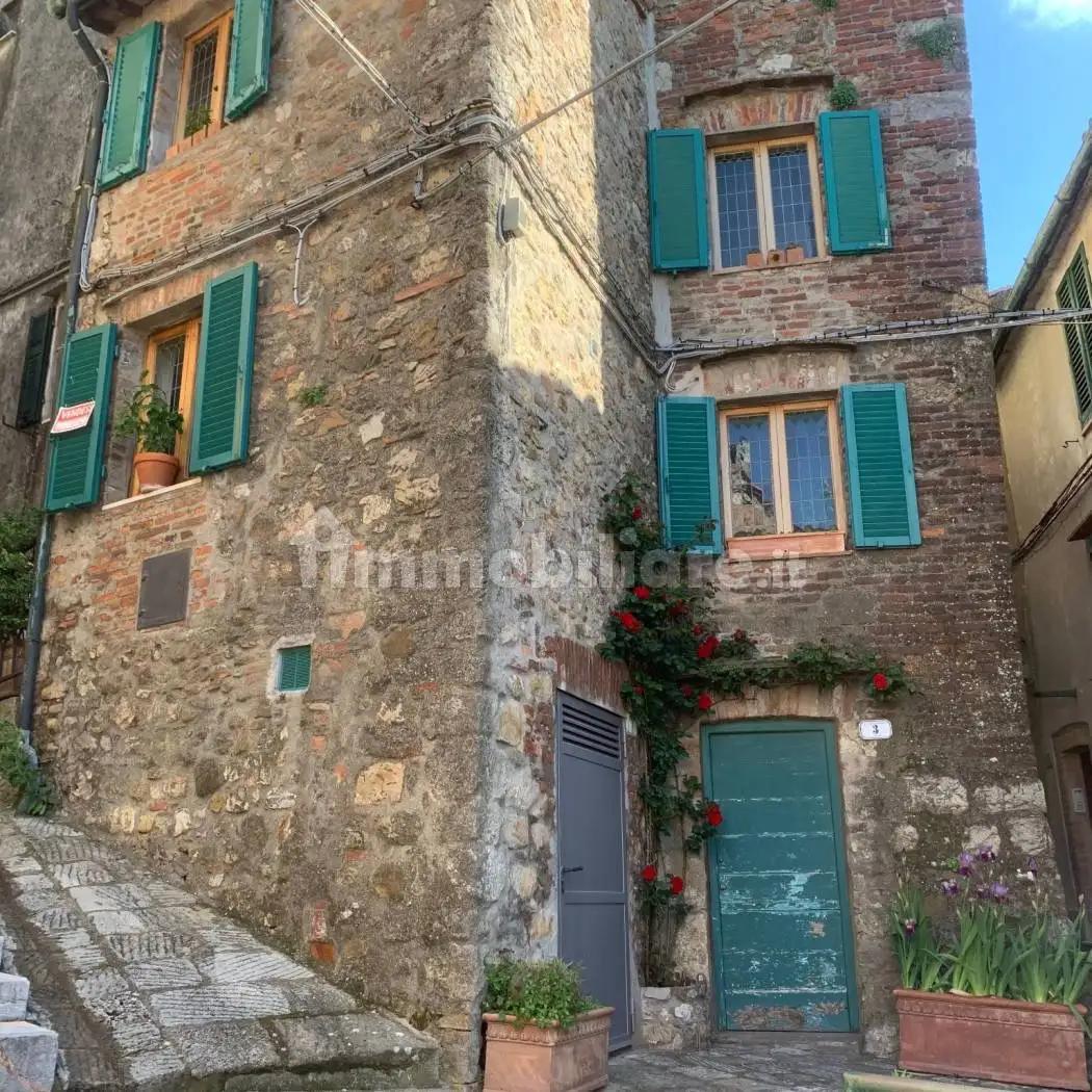 Casa indipendente in vendita a Chiusdino