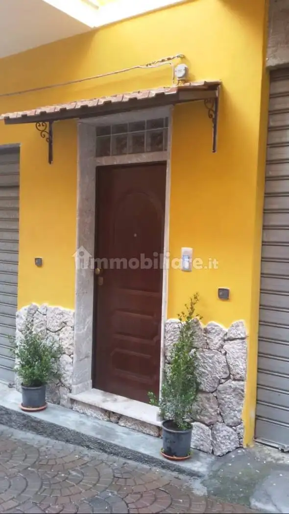 Palazzo - Edificio in vendita a Gaggi