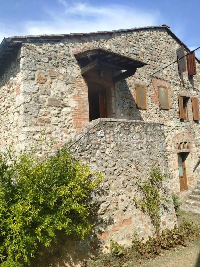 Casa indipendente in affitto a Sovicille