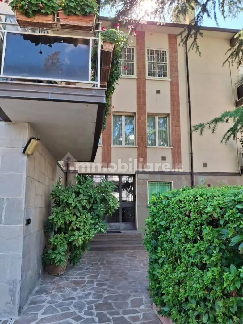 Trilocale via Brizzi 18, Ponticella, San Lazzaro di Savena