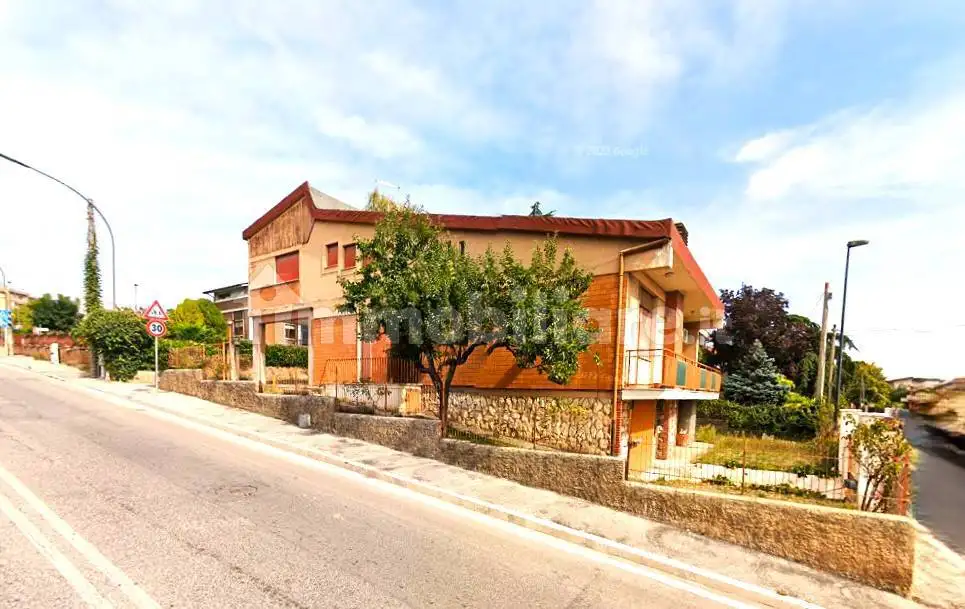 Villa in vendita a Avezzano