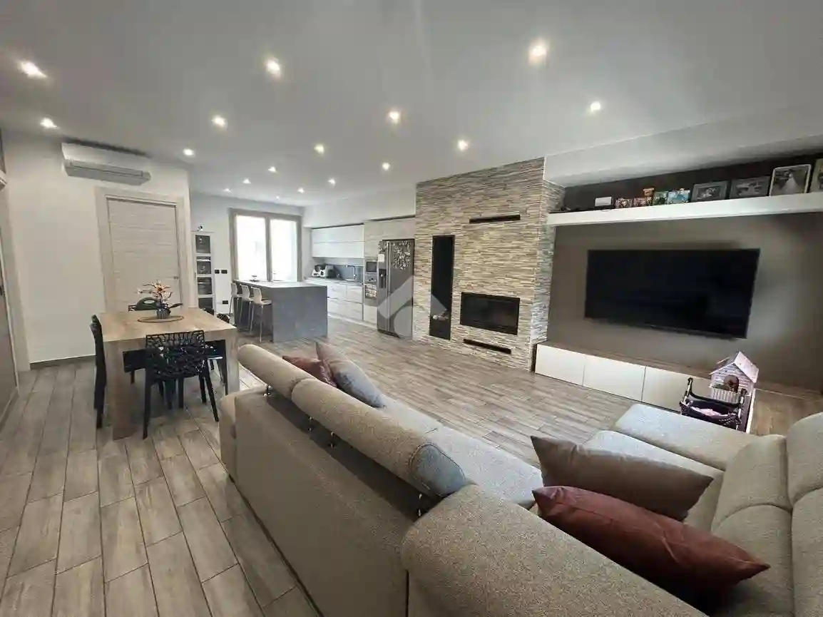 Villetta a schiera - foto 2