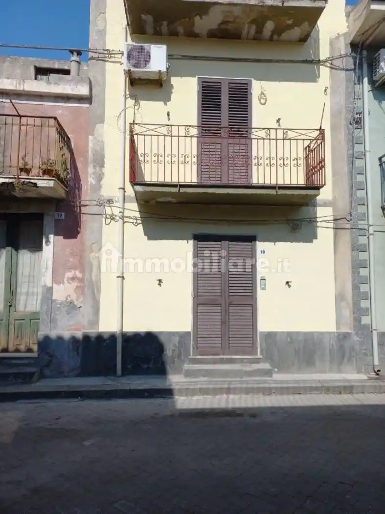 Casa indipendente in vendita a Piedimonte Etneo