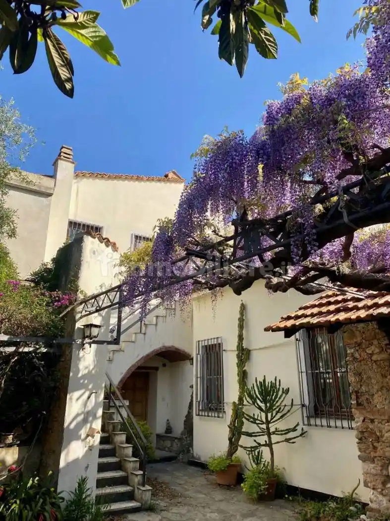Villa in vendita a Albenga