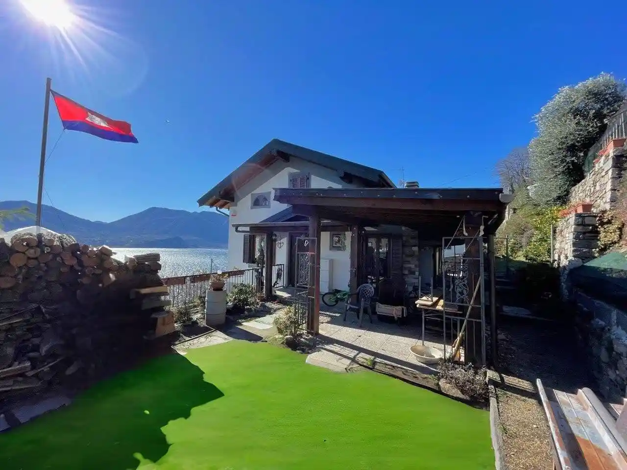 Villa in vendita a Oggebbio