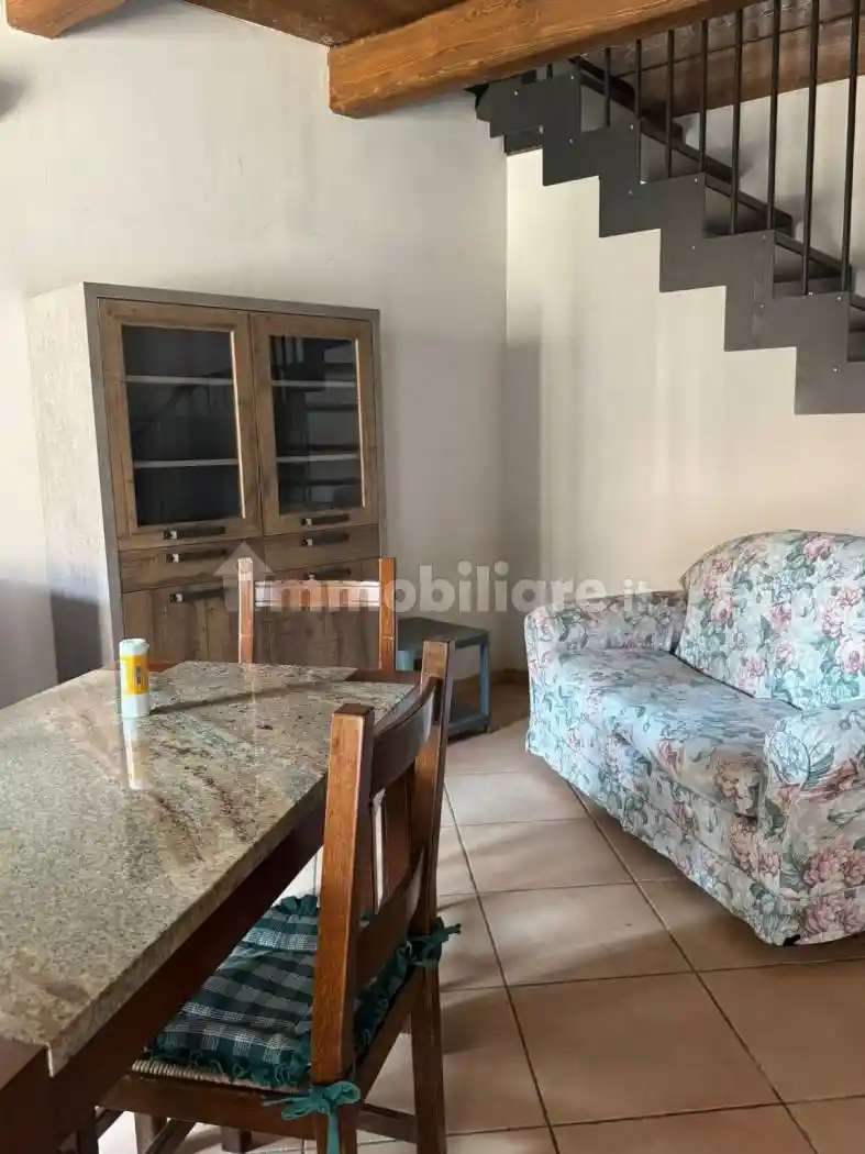 Appartamento in affitto a Arona