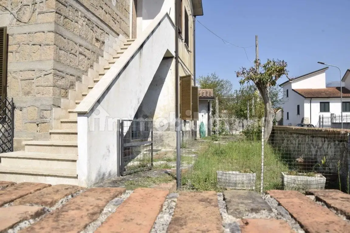 Appartamento in vendita a Pignataro Interamna