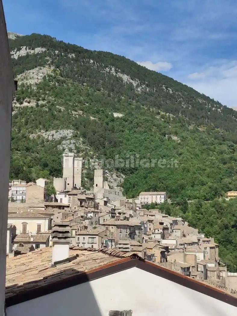 Palazzo - Edificio in vendita a Pacentro