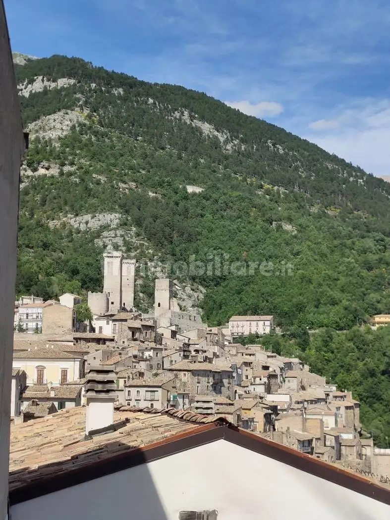 Palazzo - Edificio in vendita a Pacentro