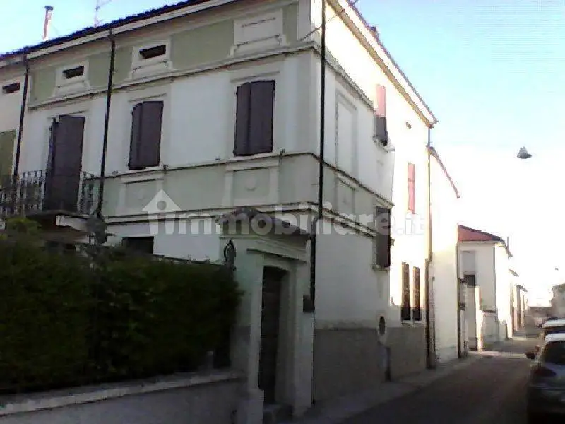 Casa indipendente in vendita a Dosolo