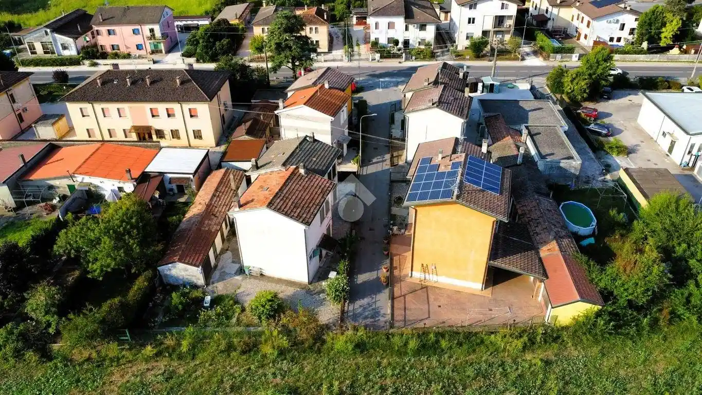 Villa in vendita a Roncoferraro