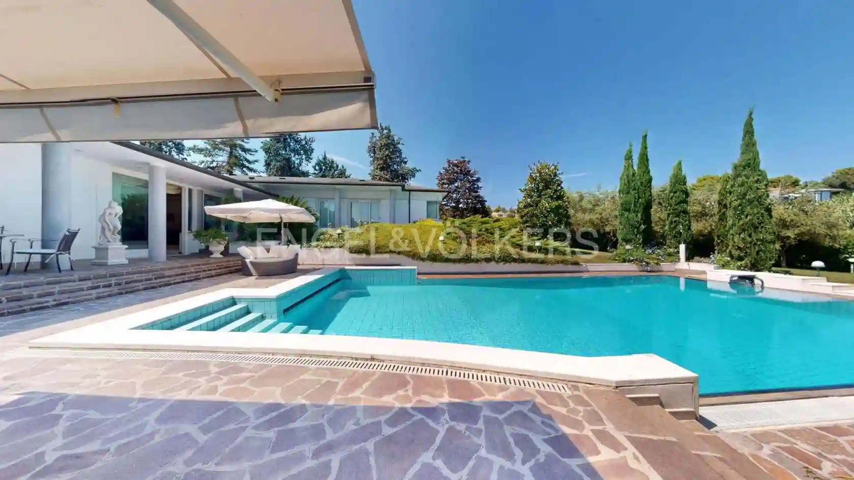 Villa - foto 2