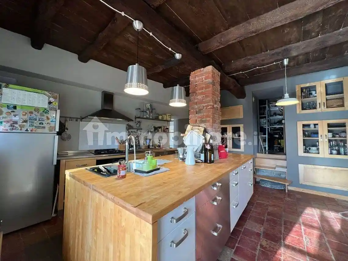 Casa indipendente in vendita a Licciana Nardi