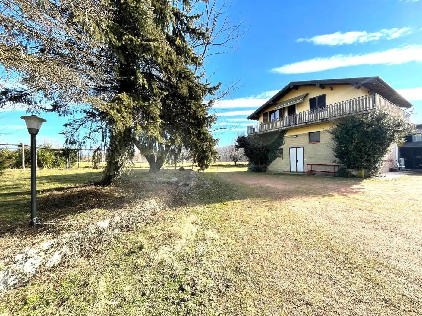 Villa unifamiliare via Giuseppe Verdi, Caravate - foto 2