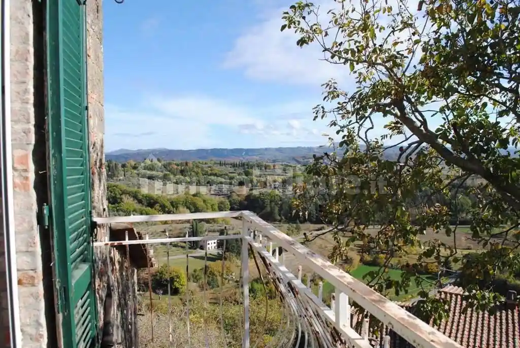 Appartamento in vendita a Cetona