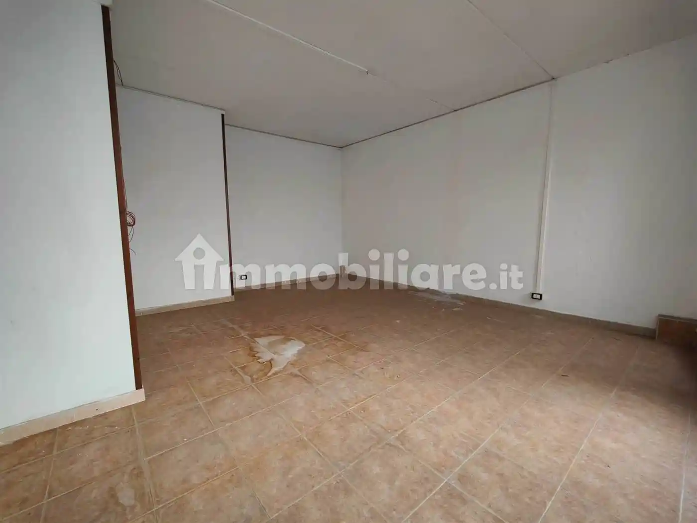 Bilocale da ristrutturare, piano terra, Centro Storico, Avellino - foto 2