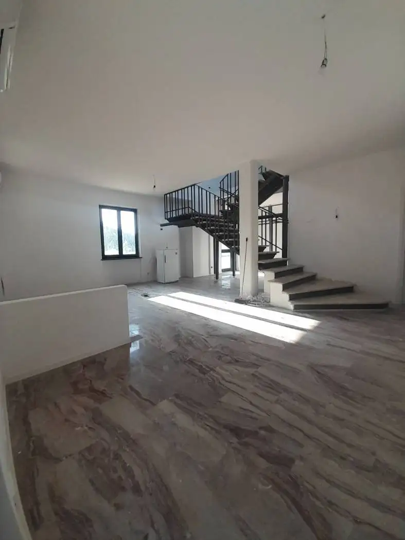 Palazzo - Edificio in vendita a Volta Mantovana