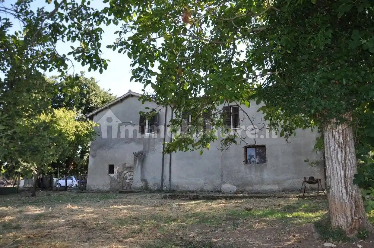 Rustico - Casale in vendita a Bracciano