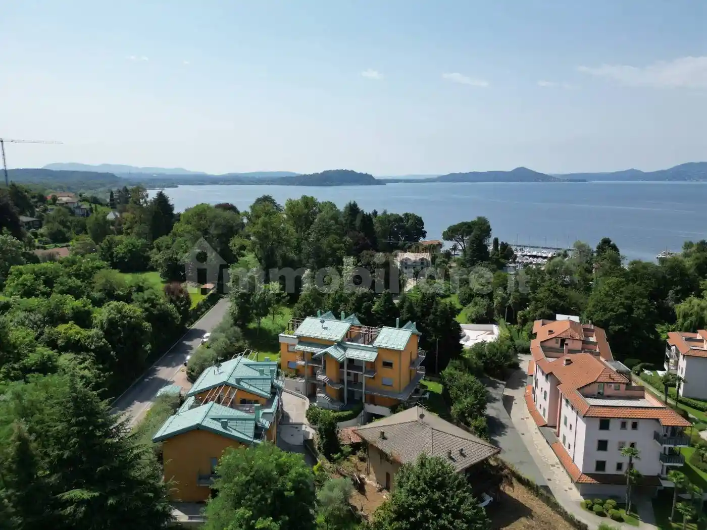 Appartamento in vendita a Leggiuno