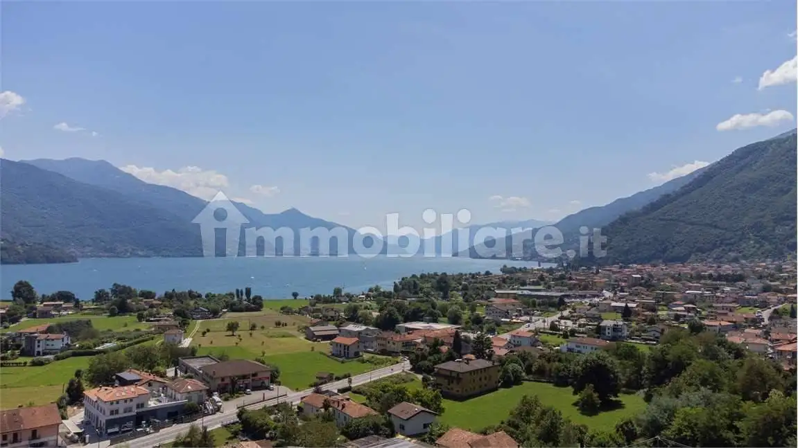 Appartamento in vendita a Gravedona ed Uniti