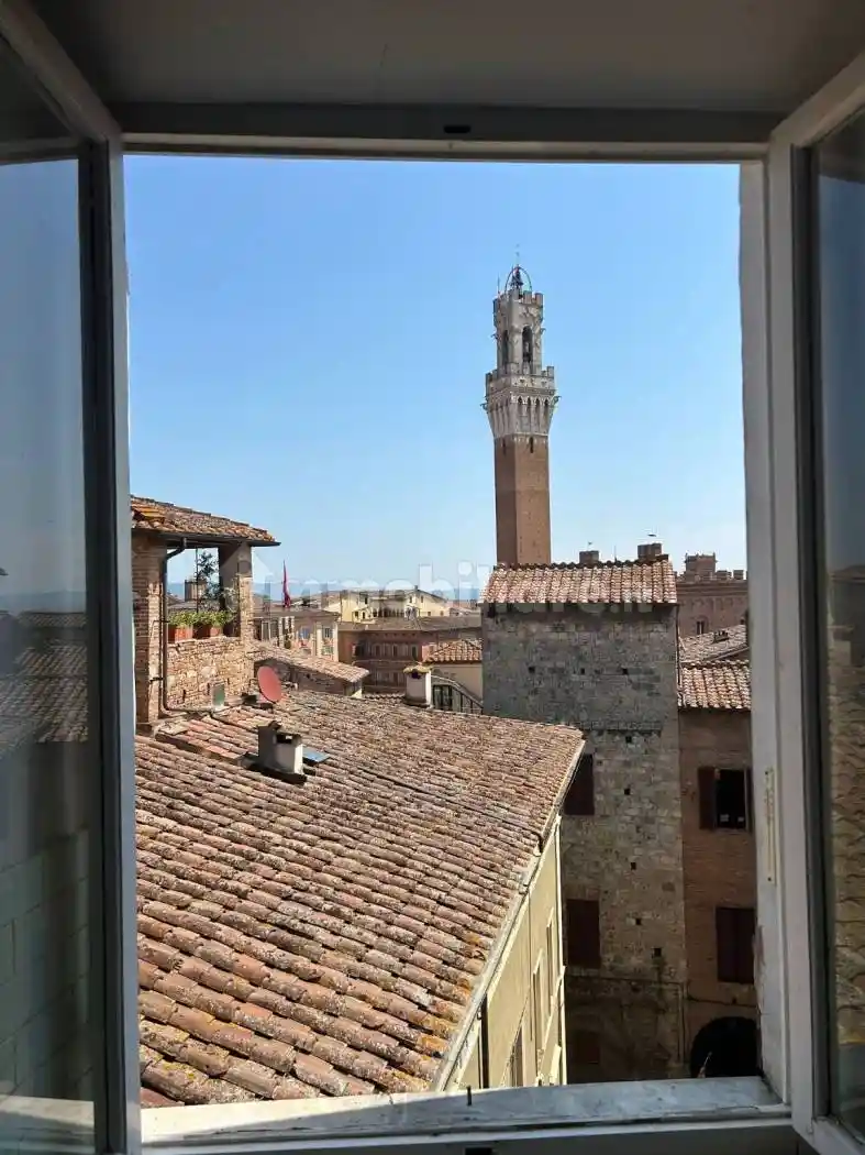 Appartamento via del Poggio 9, Duomo, Siena - foto 2