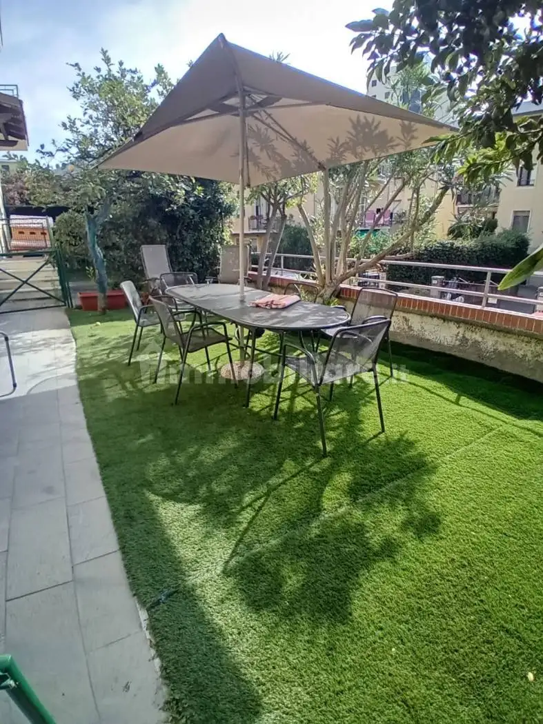 Appartamento in affitto a Recco