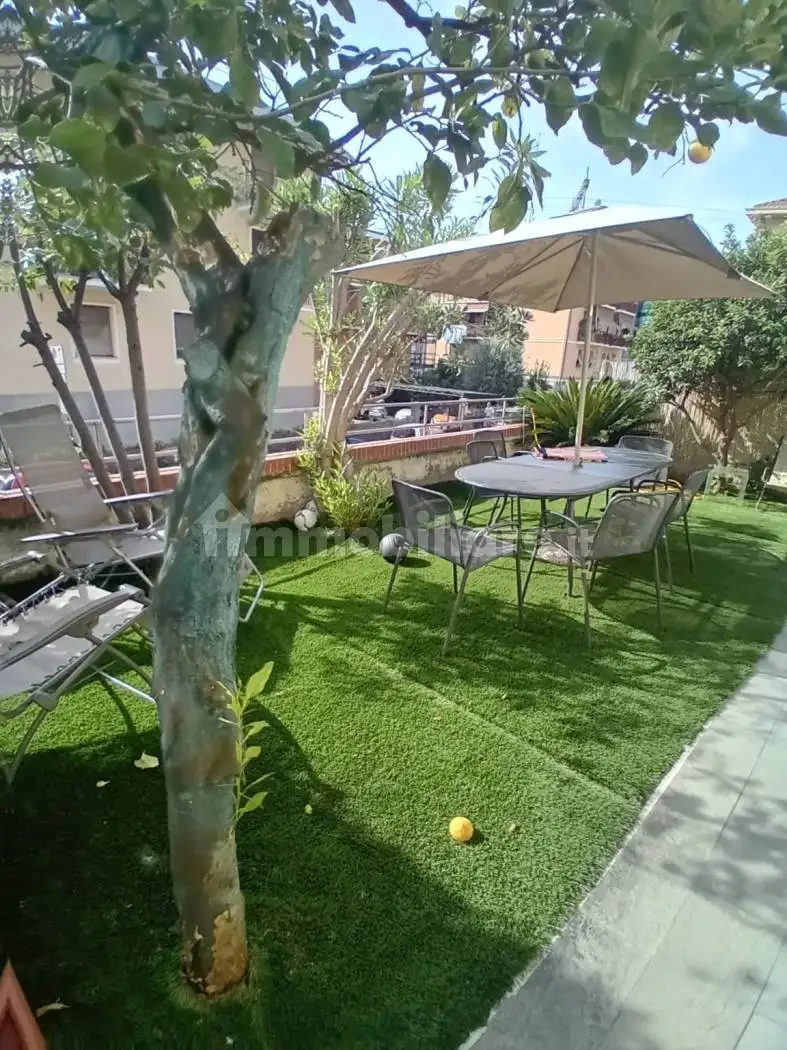 Quadrilocale via Milite Ignoto 12, Centro, Recco - foto 3