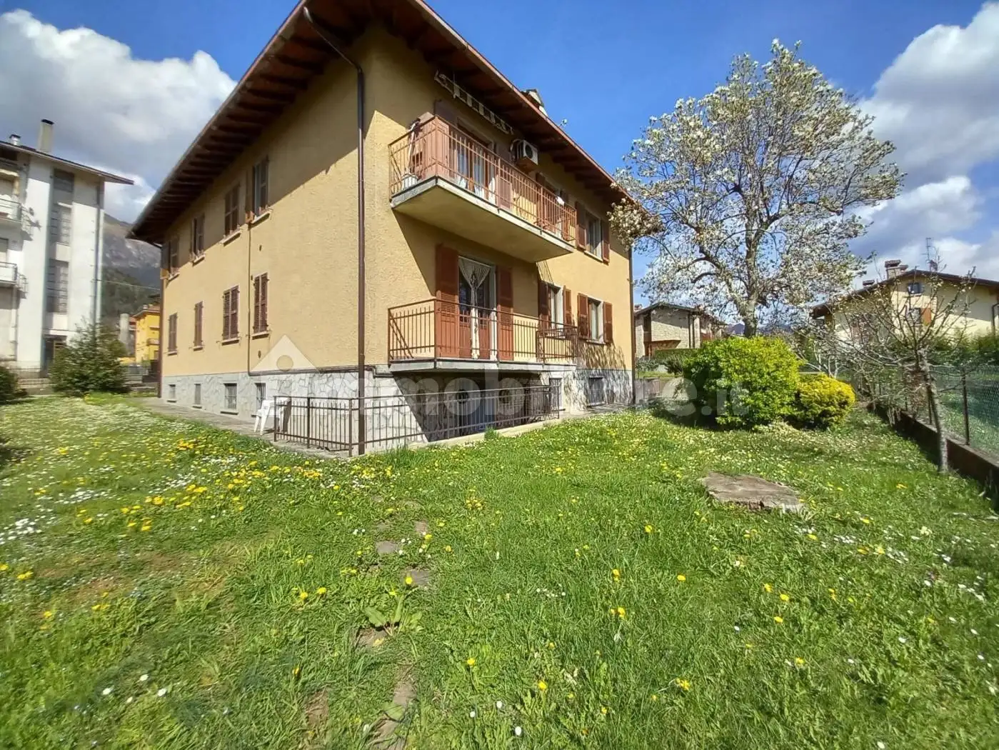 Appartamento in vendita a Rovetta