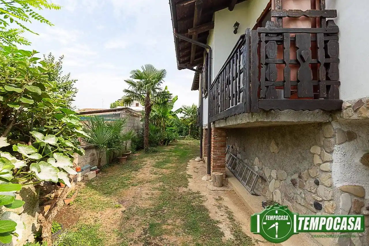 Villa unifamiliare via Don Primo Mazzolari, Centro, Borghetto Lodigiano - foto 4