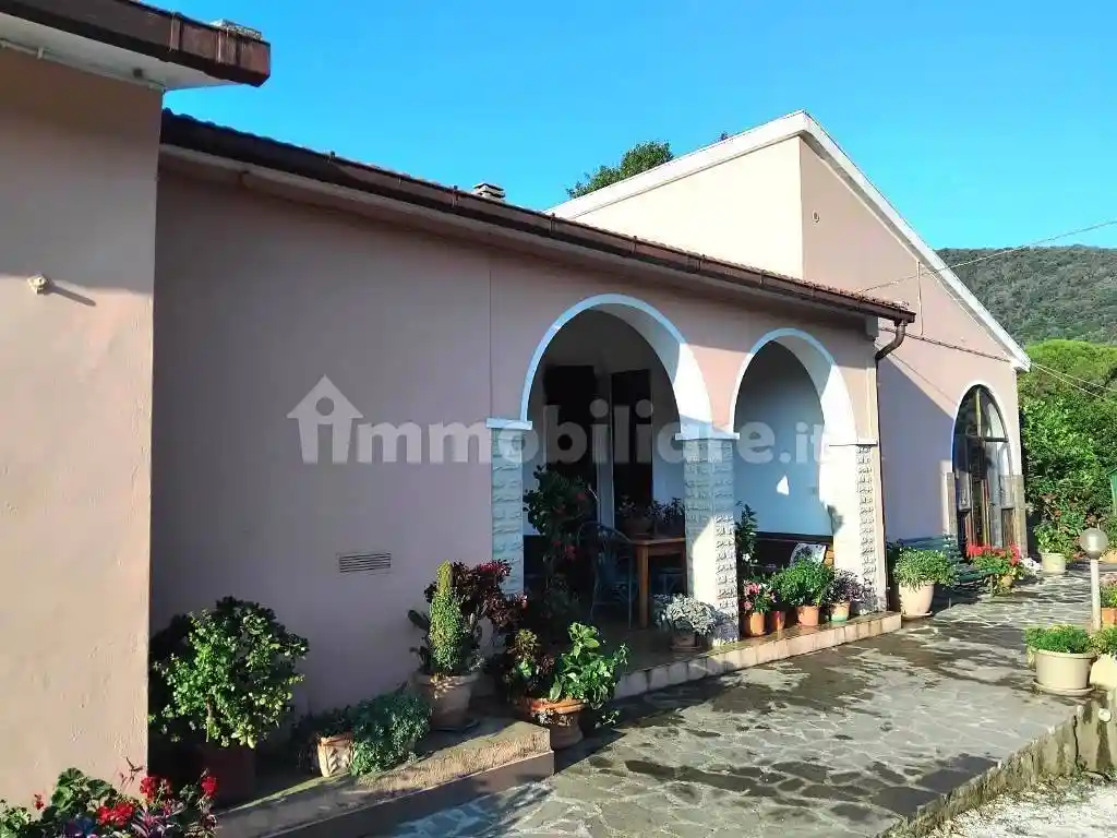 Villa in vendita a Portoferraio