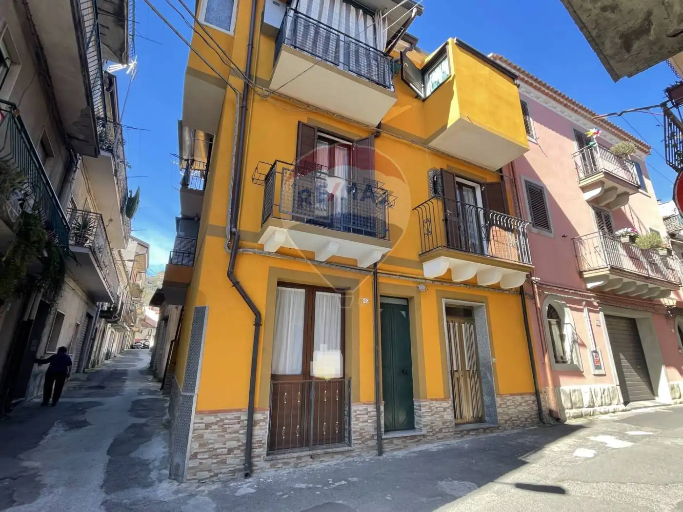 Casa indipendente in vendita a Francavilla di Sicilia