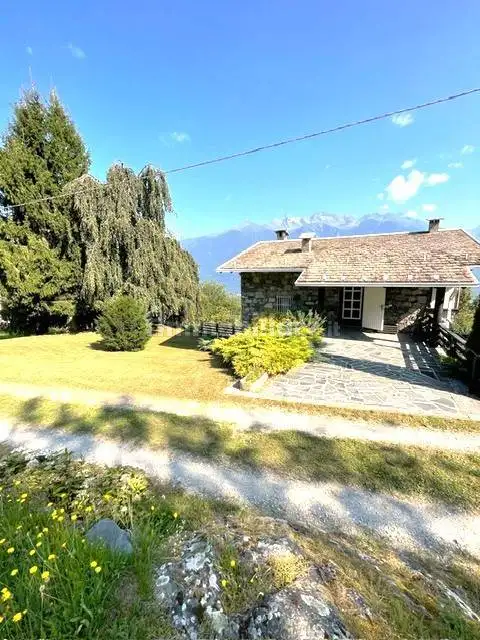Villa in vendita a Ponte in Valtellina