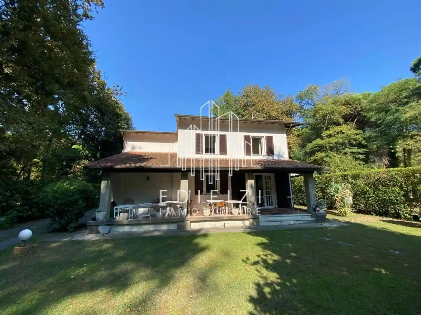 Villa in vendita a Massa