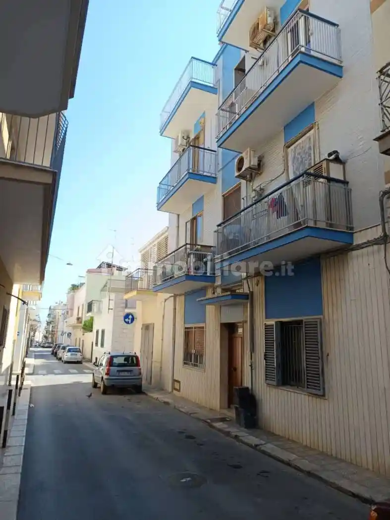 Appartamento in vendita a Mola di Bari