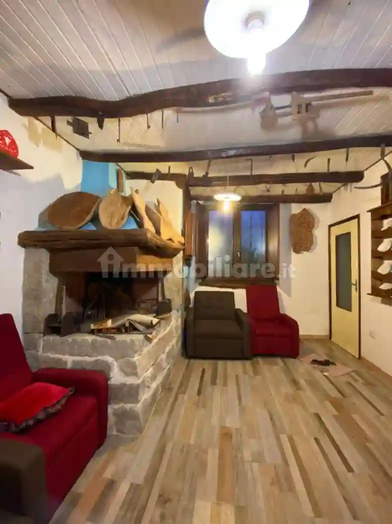 Terratetto plurifamiliare via Nazario Sauro 38, Centro, Bitti - foto 4