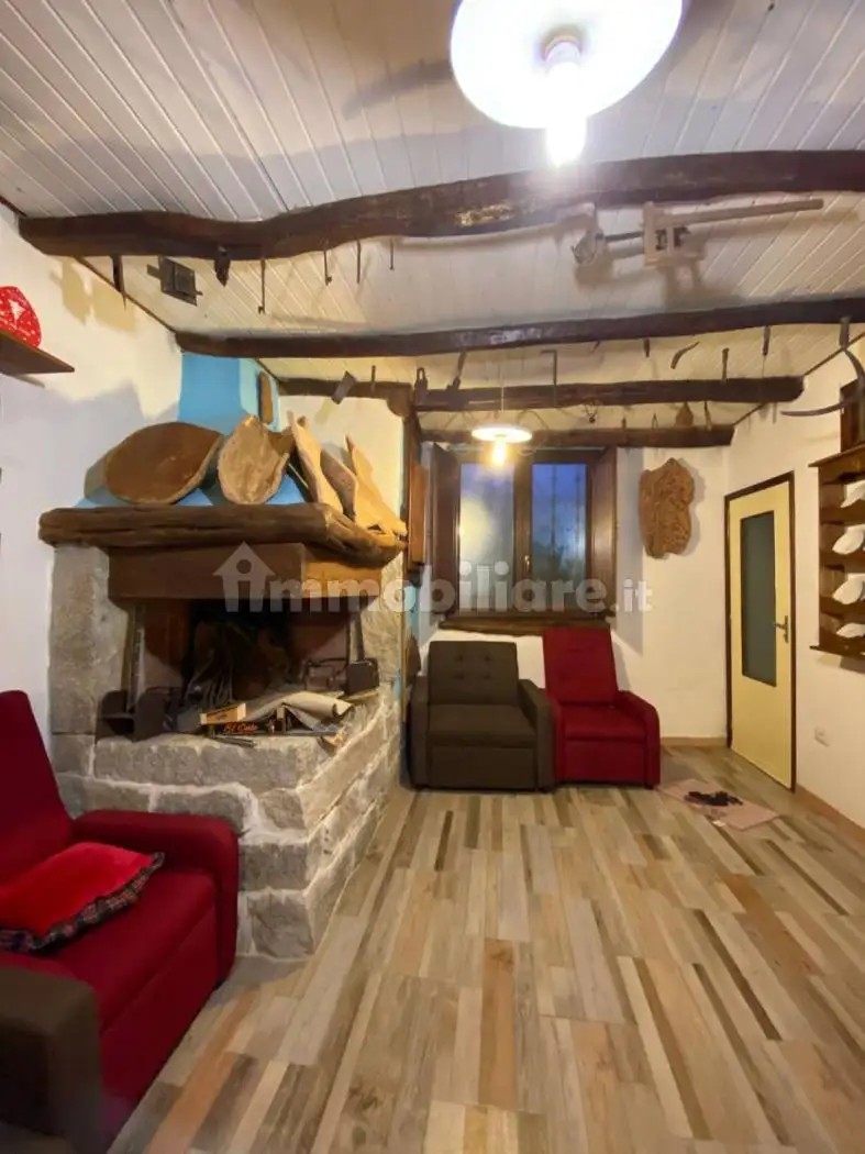 Terratetto plurifamiliare via Nazario Sauro 38, Centro, Bitti - foto 3