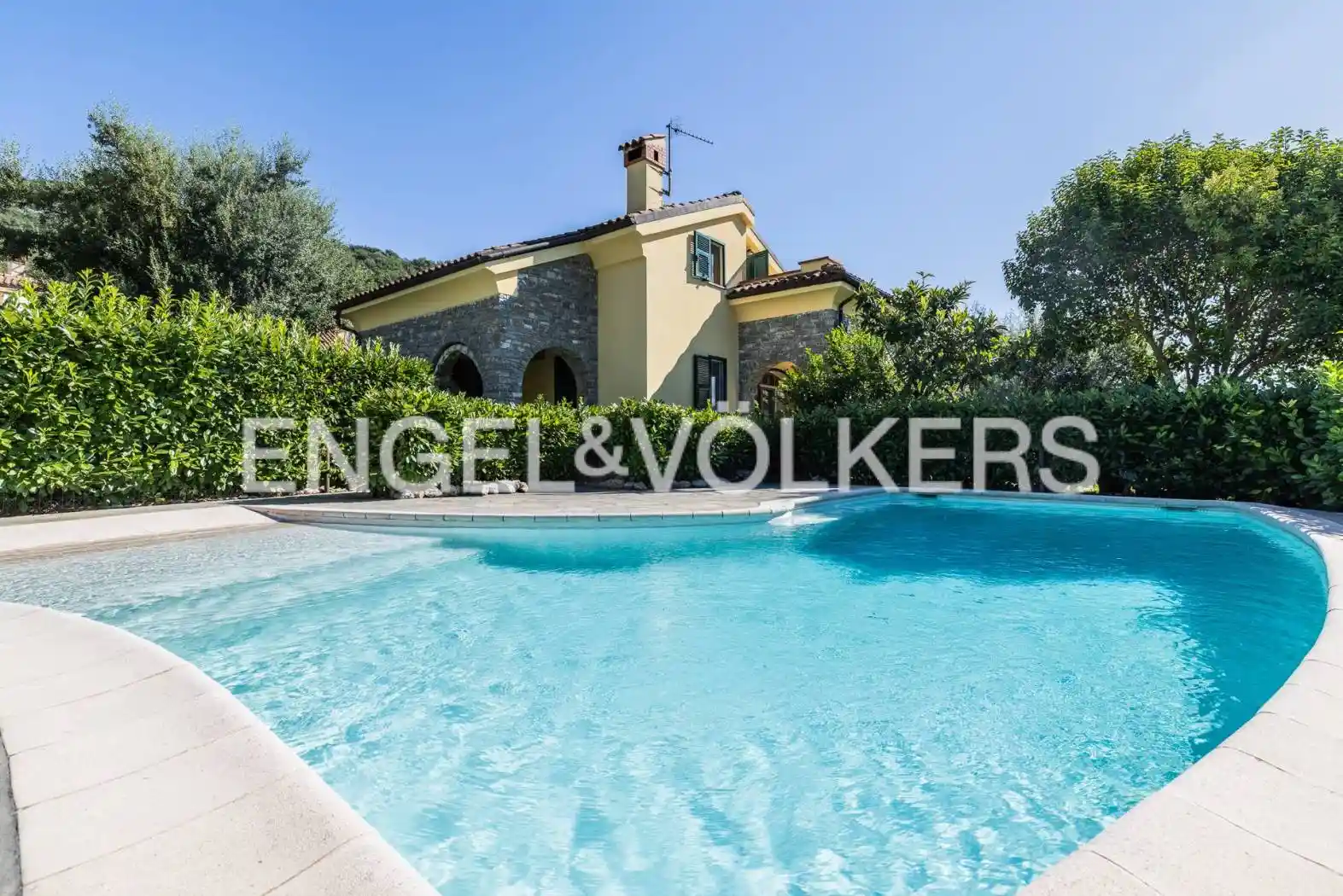 Villa in vendita a Garlenda