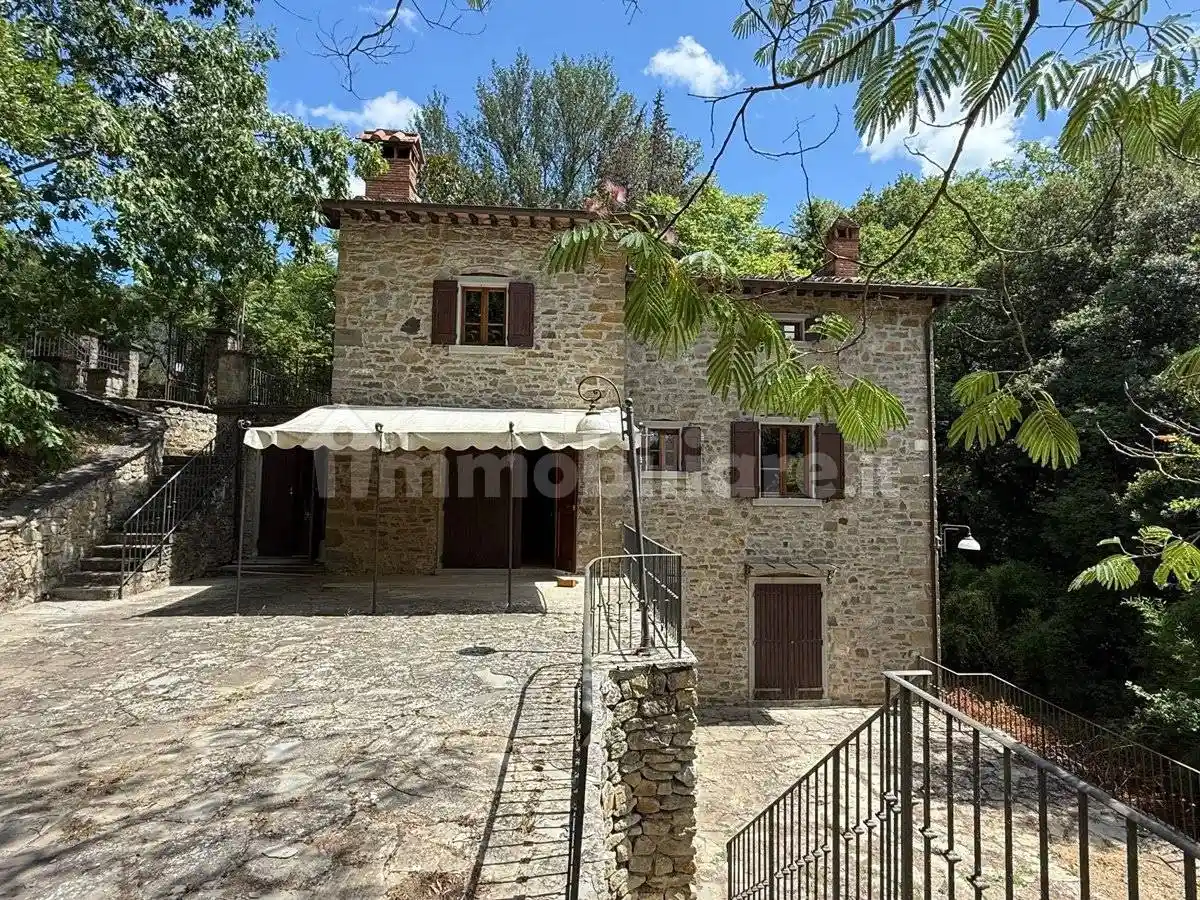 Rustico - Casale in vendita a Cortona