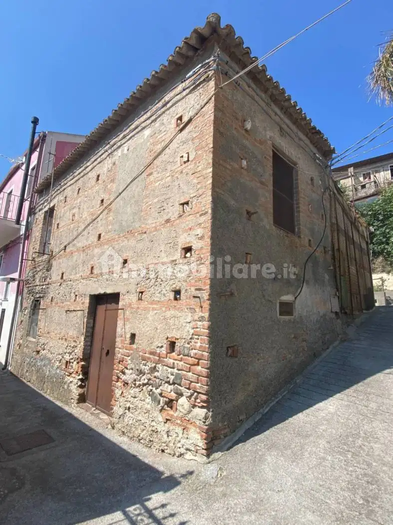 Casa indipendente in vendita a Saponara